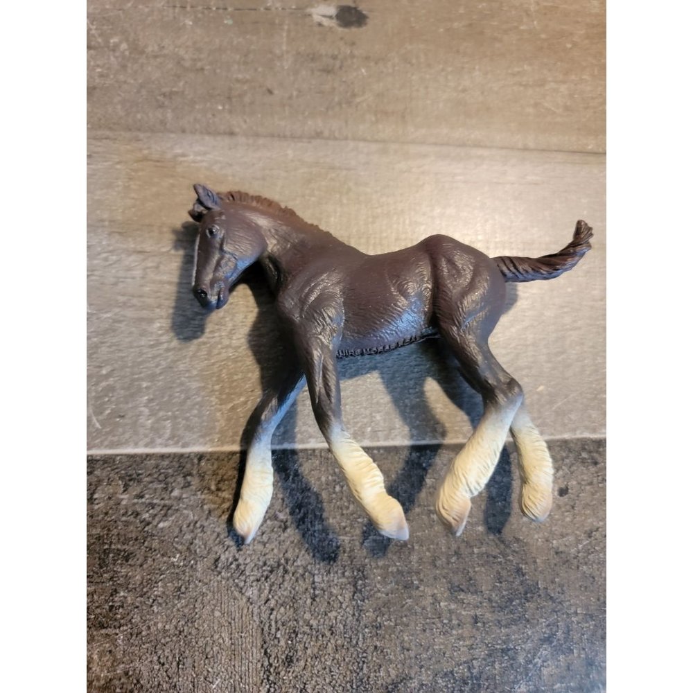 Shire‎ brown house foal 2012 toy doll